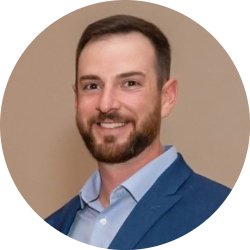 Kyle Giampietro, VP of Sales, Momnt